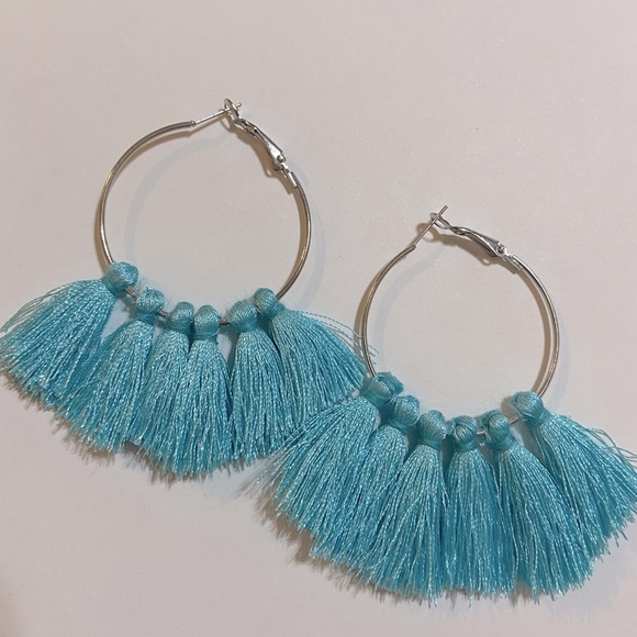 Jewelry - 🔴 5/$20 turquoise blue tassel earrings NEW